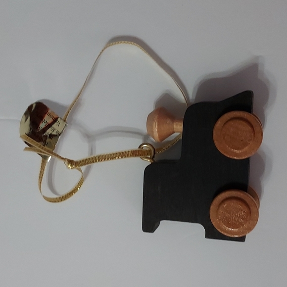 Train Hanging Ornament Tellus Science Museum Printed.1 7/8 in.Hx1/2in.Wx2.5in.L - Picture 3 of 3